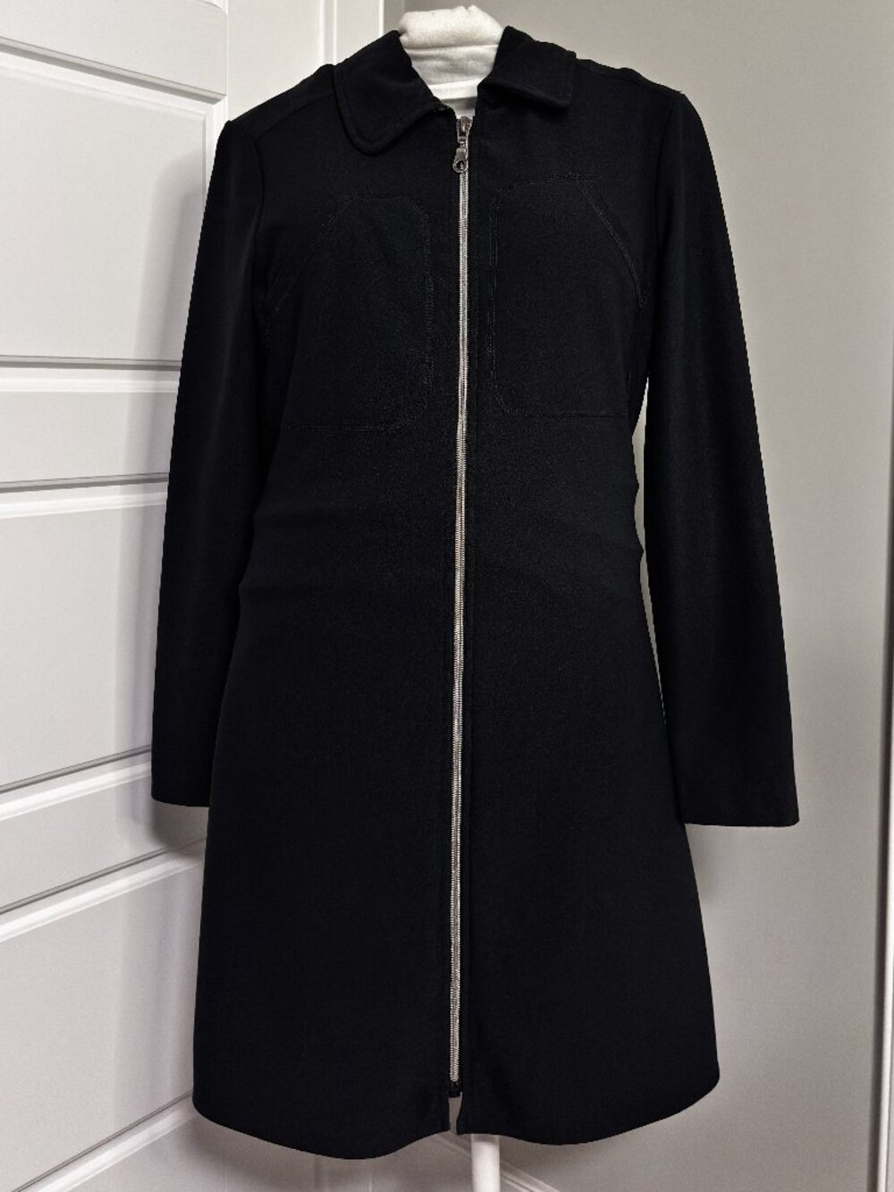 Sisley Women's Black Zip-Up Coat/Blazer